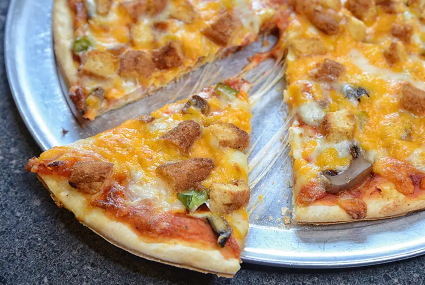 handcrafted pizzas staunton il