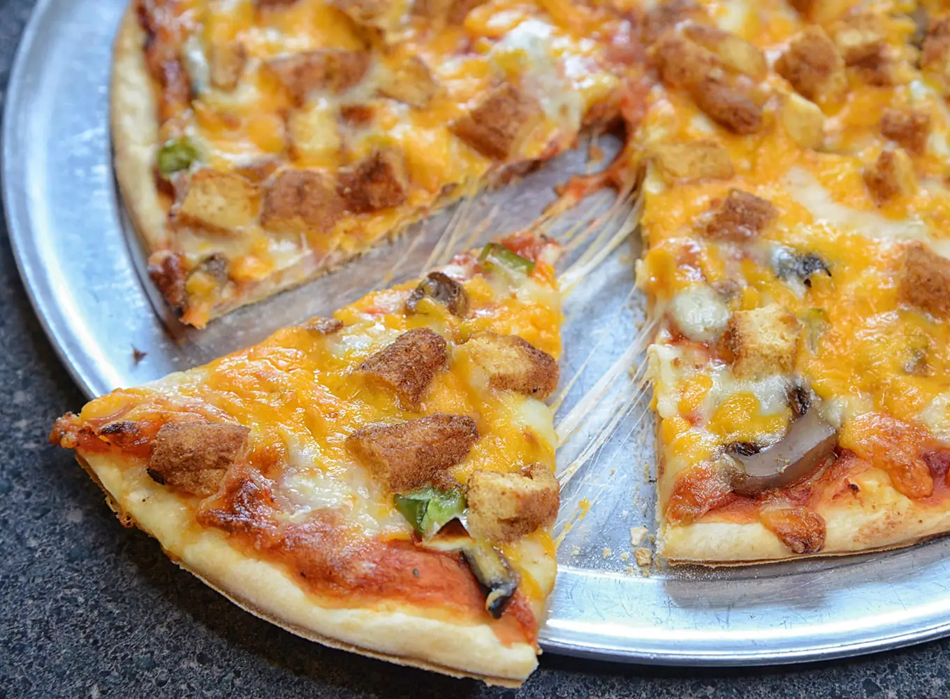 handcrafted pizzas at Cavataio's Restaurant & Pizzeria in Staunton IL